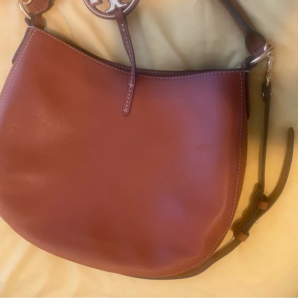 New Tory Burch Mini Miller Brown Cognac Leather Hobo Saddle Crossbody Bag Purse